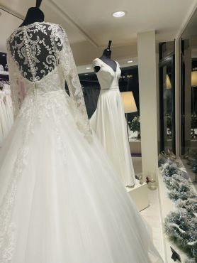 Robe de mariée de la boutique Féerie 4