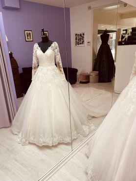 Robe de mariée de la boutique Féerie 7