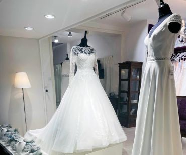 Robe de mariée de la boutique Féerie 3
