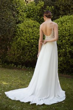 Robe de mariée de la boutique Féerie 1