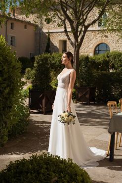 Robe de mariée de la boutique Féerie 4